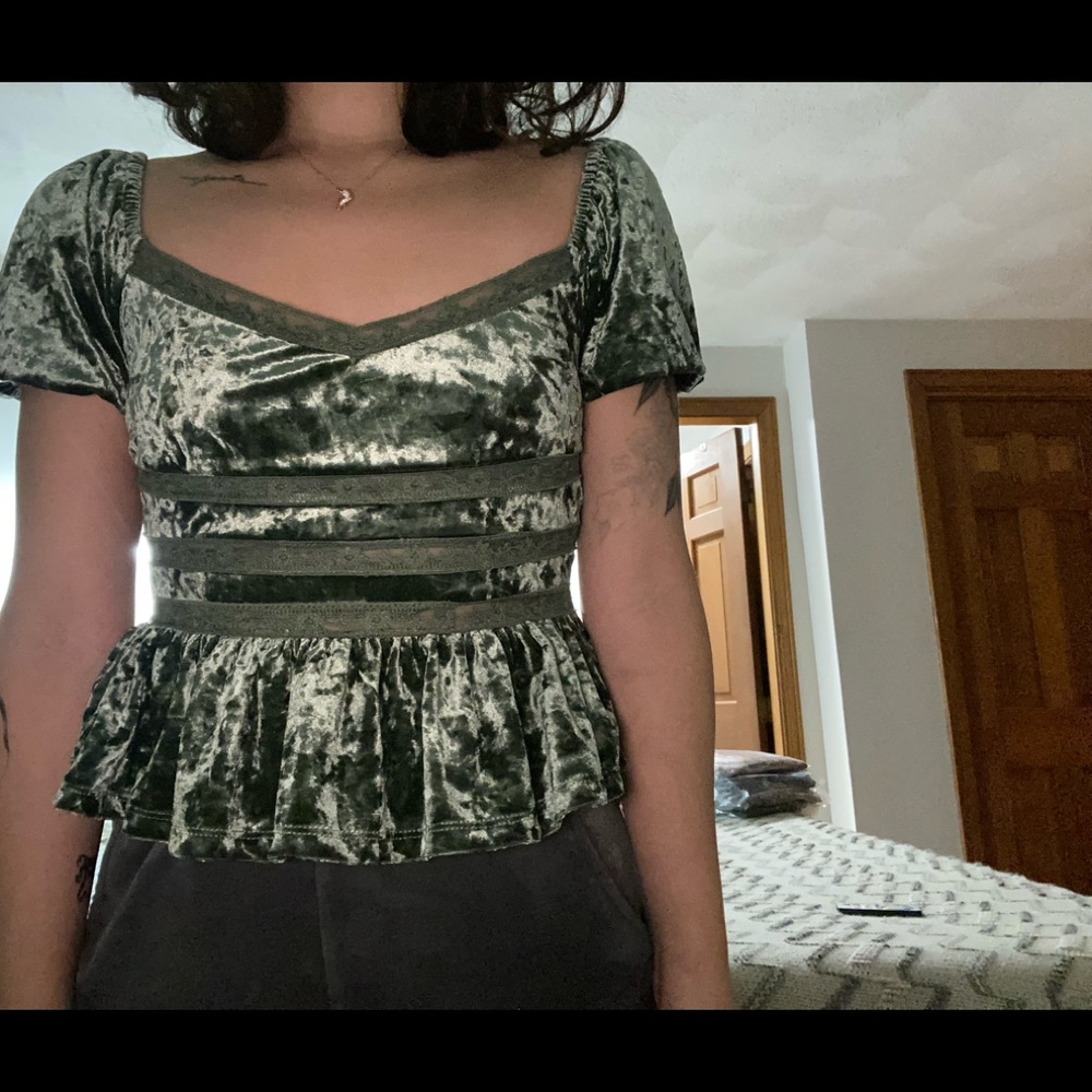 SOLD!!! - Velvet Sweetheart Top
